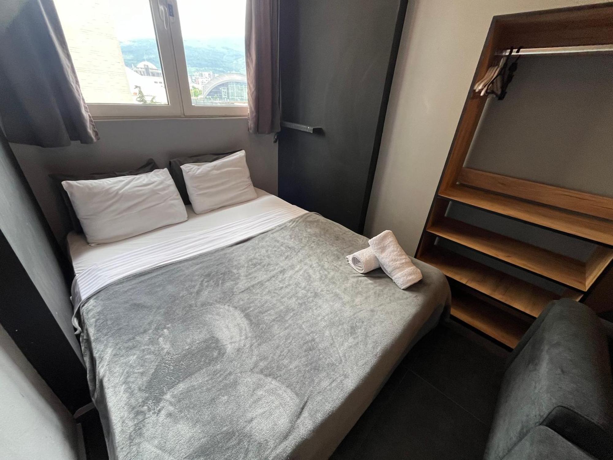 Mickitos Urban Hostel スコピエ 部屋 写真